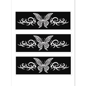 Vintage ontmoet edgy Y2K grunge Fairycore vlindertattoo Esthetiek voor millennials liefhebbers van alternatieve mode om unieke verjaardagen te vieren