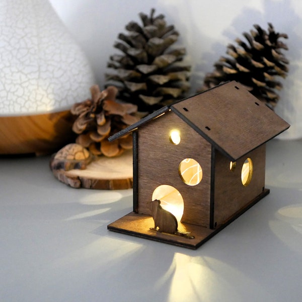 Maison de la petite souris, décoration lumineuse en bois