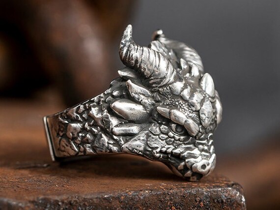 Dragon Ring with Stone in Antique Bronze – Le Dragon Argenté