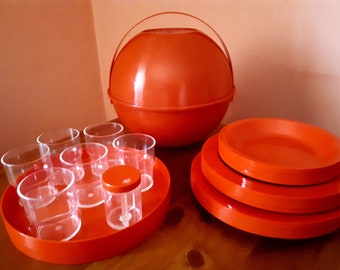 Pic Boll Guzzini Rosso Set de pique-nique pour 6 personnes Vintage années 70 Complet avec assiettes, verres, sel/poivre et plateau
