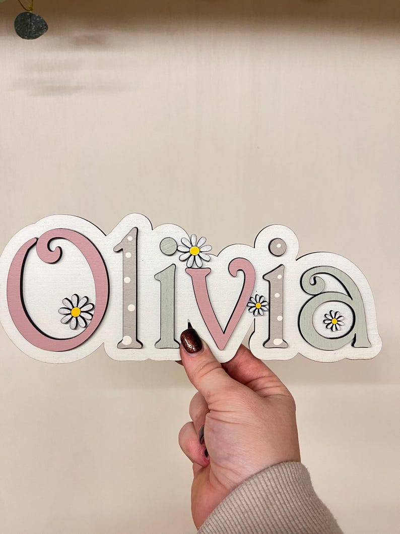 Personalisierte Spielzeugkiste Zeichen Holzbuchstaben Safari Spielzeugkiste Schild Kinder Namen Schild Safari Kinderzimmer Dekor Kinder Türschild Spielzeugkiste Dekoration Name Flower