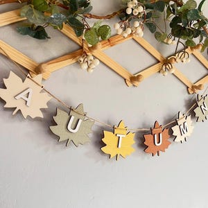 Autumn Leaf Garland: Fall Decor, Autumnal bunting, Fire place Seasonal banner