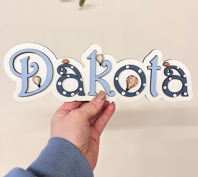 Personalisierte Spielzeugkiste Zeichen Holzbuchstaben Safari Spielzeugkiste Schild Kinder Namen Schild Safari Kinderzimmer Dekor Kinder Türschild Spielzeugkiste Dekoration Name Hot air balloon-Blue