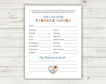Op de afbeelding: Een printbaar formulier voor de klas met de titel "Just a Few of My Favorite Things" in kleurrijke letters. Het formulier bevat vragen over favoriete snacks, dranken, restaurants, winkels, cadeaubonnen, T-shirtmaten, andere favorieten en allergieën.