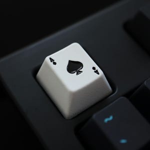 Keycap Ace Of Spades Metal Artisan – Keycap personalizado para teclado mecânico, liga de zinco polida à mão, preenchimento de esmalte preto, compatível com Cherry MX