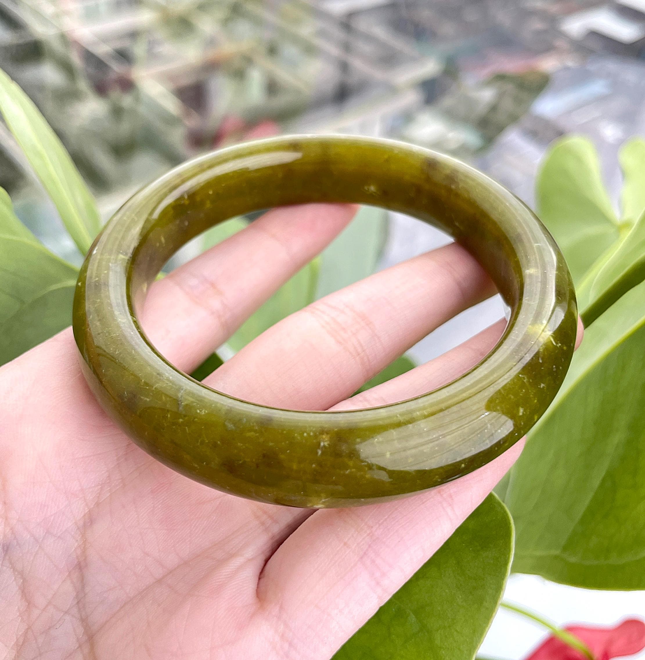62mm 本物の緑翡翠バングル、天然蛇紋石ジュエリー、本物の新品翡翠