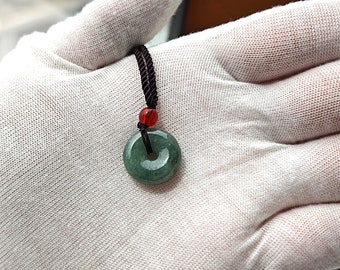 本物の翡翠ビルマ産翡翠ドーナツペンダントネックレス：本物のグレード