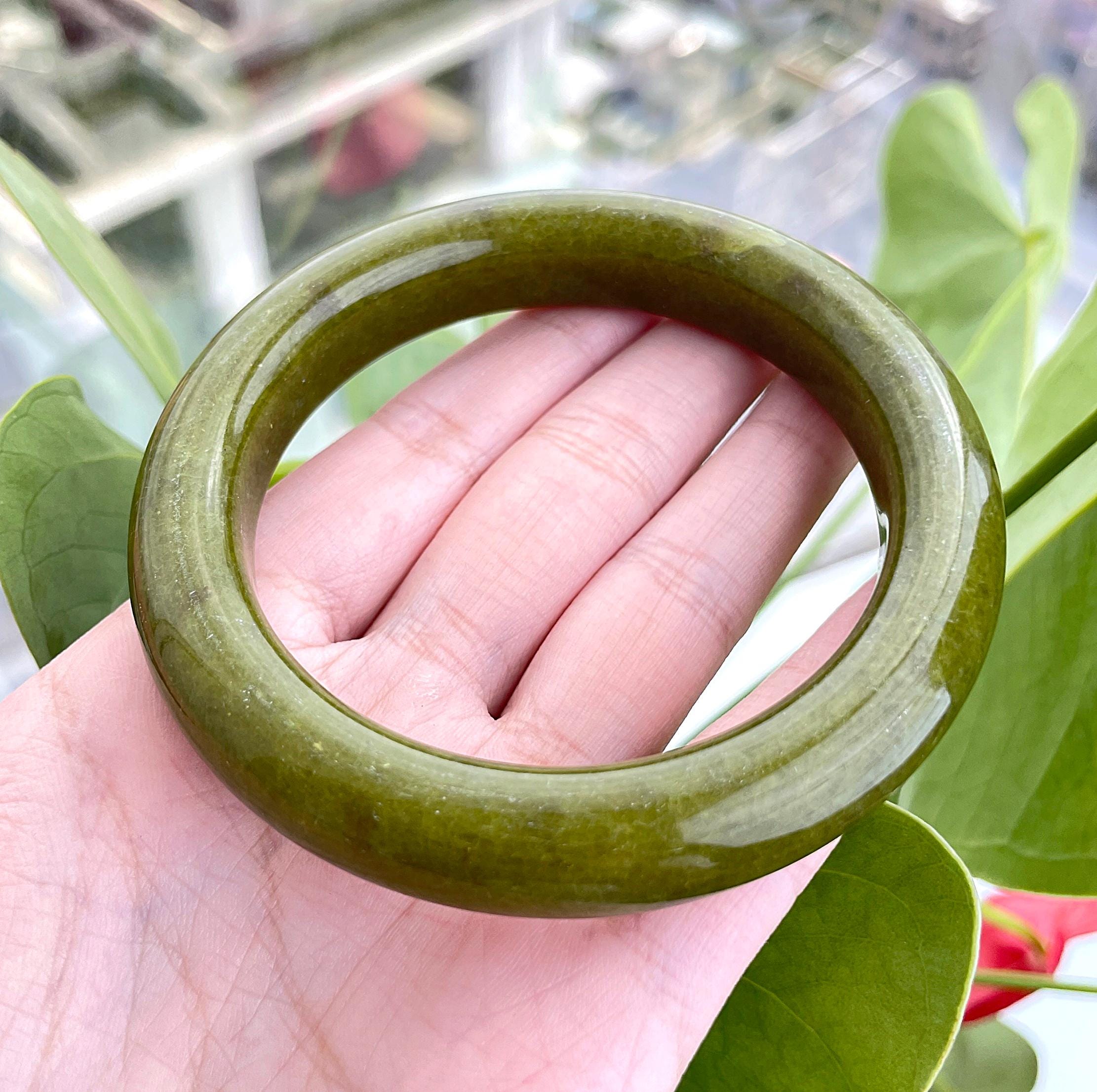 翡翠製 緑色 バングル 60mm 本物の緑翡翠バングル、天然蛇紋石ジュエリー、本物の新品翡翠
