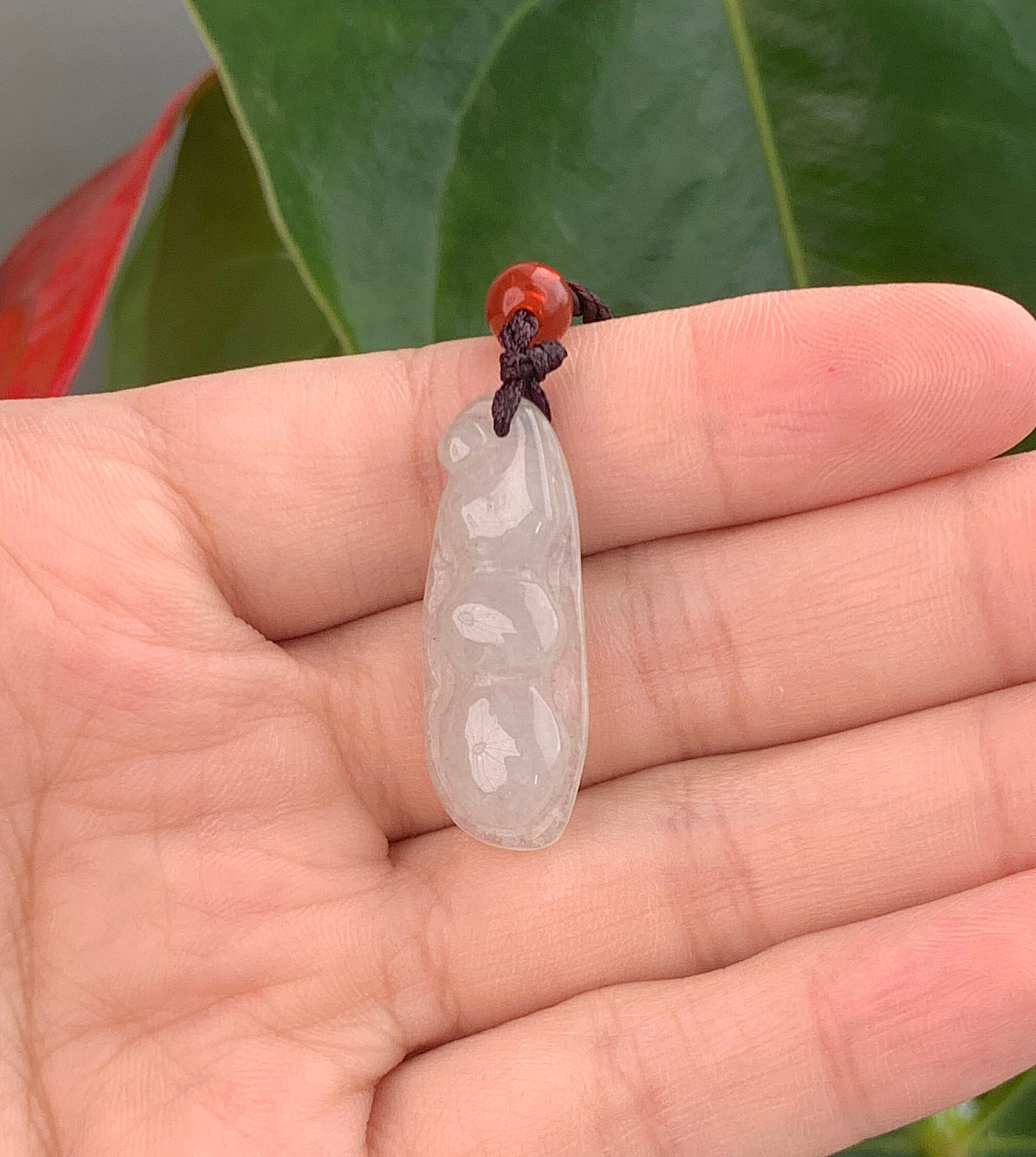 本物の豆翡翠ペンダント 天然ビルマ産翡翠 本物グレードA - Etsy 日本