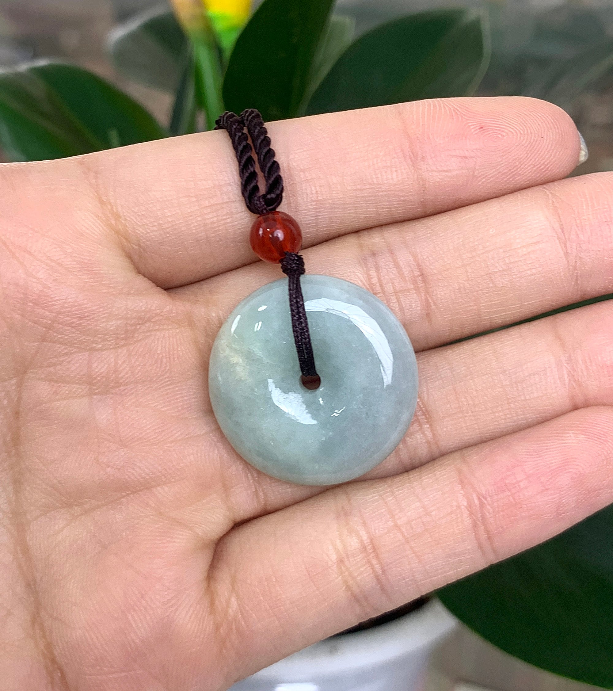 A級翡翠 ペンダント 3つの丸形状（豆の形） A級翡翠 ペンダント 3つの