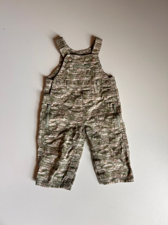 6-9 mo- Army Camouflage Overalls- Vintage Baby Ca… - image 1