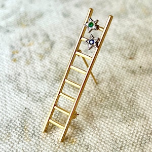Vintage Mary Kay Reach for the Stars Pin