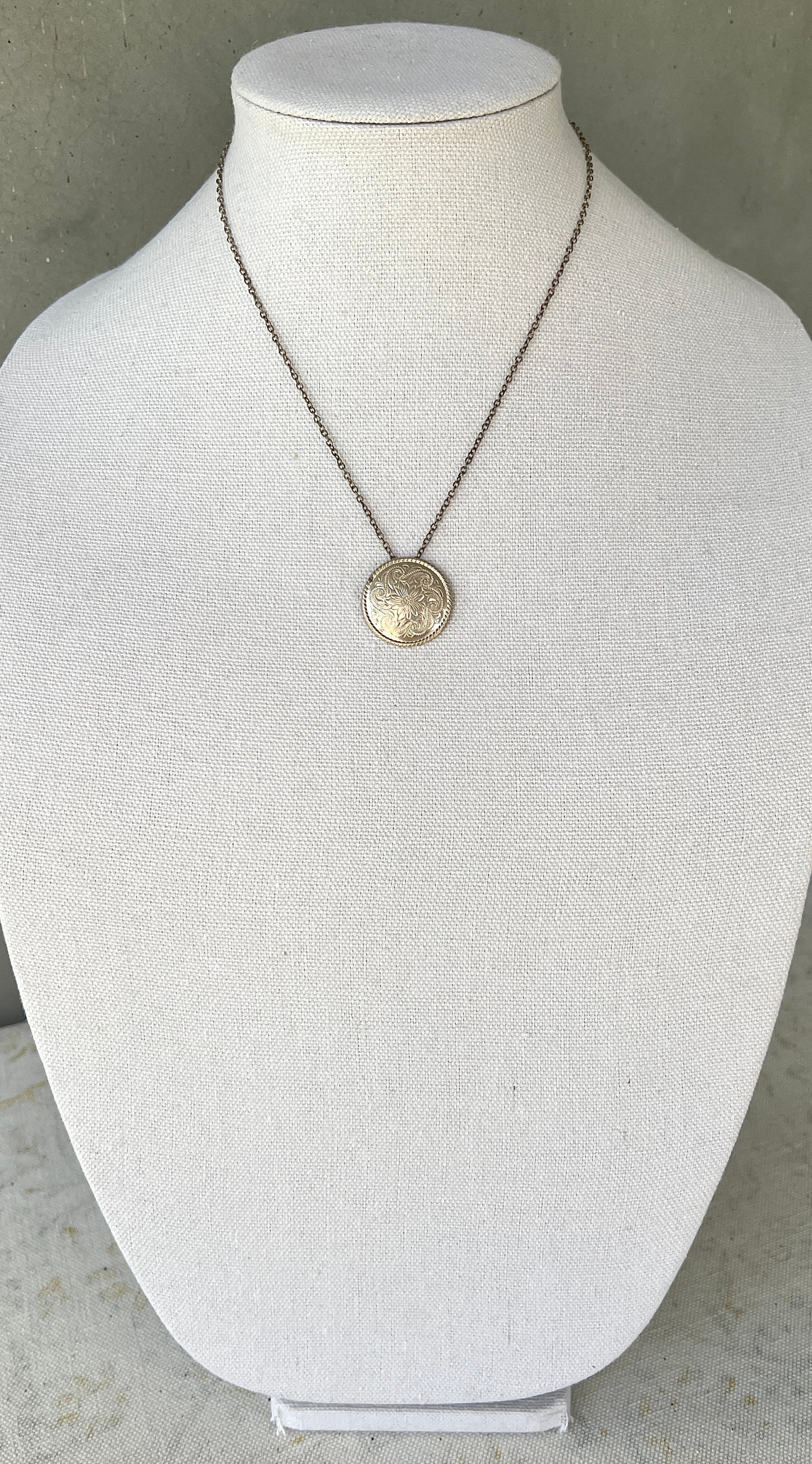 Vintage Silver Swirl Necklace - Etsy