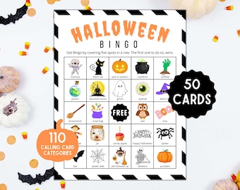 Könnte beinhalten: Eine druckbare Halloween-Bingo-Karte mit 50 Karten und 110 Kategorien für die Ansagekarten. Die Karte zeigt Bilder von Halloween-Symbolen wie einer schwarzen Katze, einem Geist, einem Hexenhut, einer Eule, einer Spinne, einem Kürbis und mehr.
