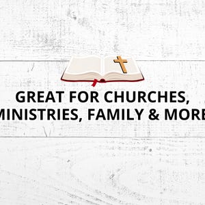 Puede incluir: Un libro abierto con una cruz de madera sobre las p&aacute;ginas, acompa&ntilde;ado del texto en negro: GREAT FOR CHURCHES, MINISTRIES, FAMILY & MORE! El dise&ntilde;o est&aacute; sobre un fondo de veta de madera blanca, con un marcap&aacute;ginas de cinta roja.