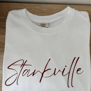 Starkville-T-shirt / Wit Starkville Comfort Colors-T-shirt / Starkville Maroon-T-shirt met tekst