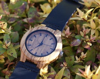 Wooden watch, Anniversary gift, Christmas gift, Gift for boyfriend, Gift for girlfriend, Ecological watch, Watch with leather strap.