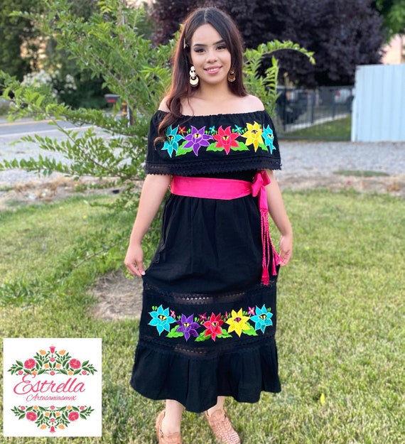 green emerald velvet dress Boho Mexican Embroidered Dresses Long Sleeve Mexican Style Dress Drawstring  Long Mexican Dresses for Women Embroidered Traditional Fiesta Dress Mexican  Floral Dress Maxi Cinco de Mayo Dresses Green at Amazon Women's Clothing