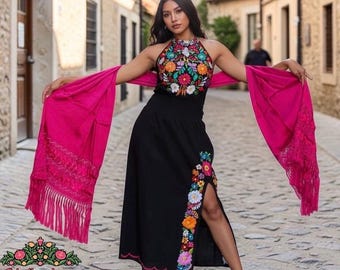Women Embroidered Mexican Dress/Mexican Wedding Dress/Mexican Party Dress/Cinco de Mayo Dress/Embroidered Mexican Dress/Traditional Dress