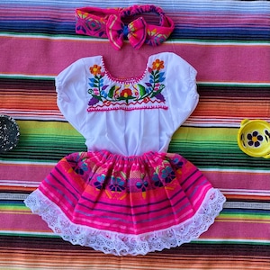 Baby girl mexican outfit/ Sarape outfit for baby/ fiesta uno set/ baby bloomers/ mexican dress for baby girl/ cinco de mayo dress for baby