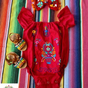 Mexican bodysuit for girl/Mexican baby set/Mexican girl clothing set/Cinco de mayo baby set/Mexican dress for embroidered baby