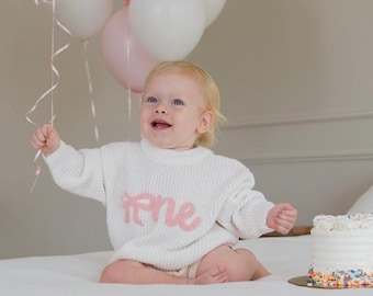 Erster Geburtstag Pullover Outfit, Kokette 1. Geburtstag Outfit, Handbesticktes Baby Outfit, Baby Mädchen Sweatshirt, Smash Cake Outfit für Mädchen