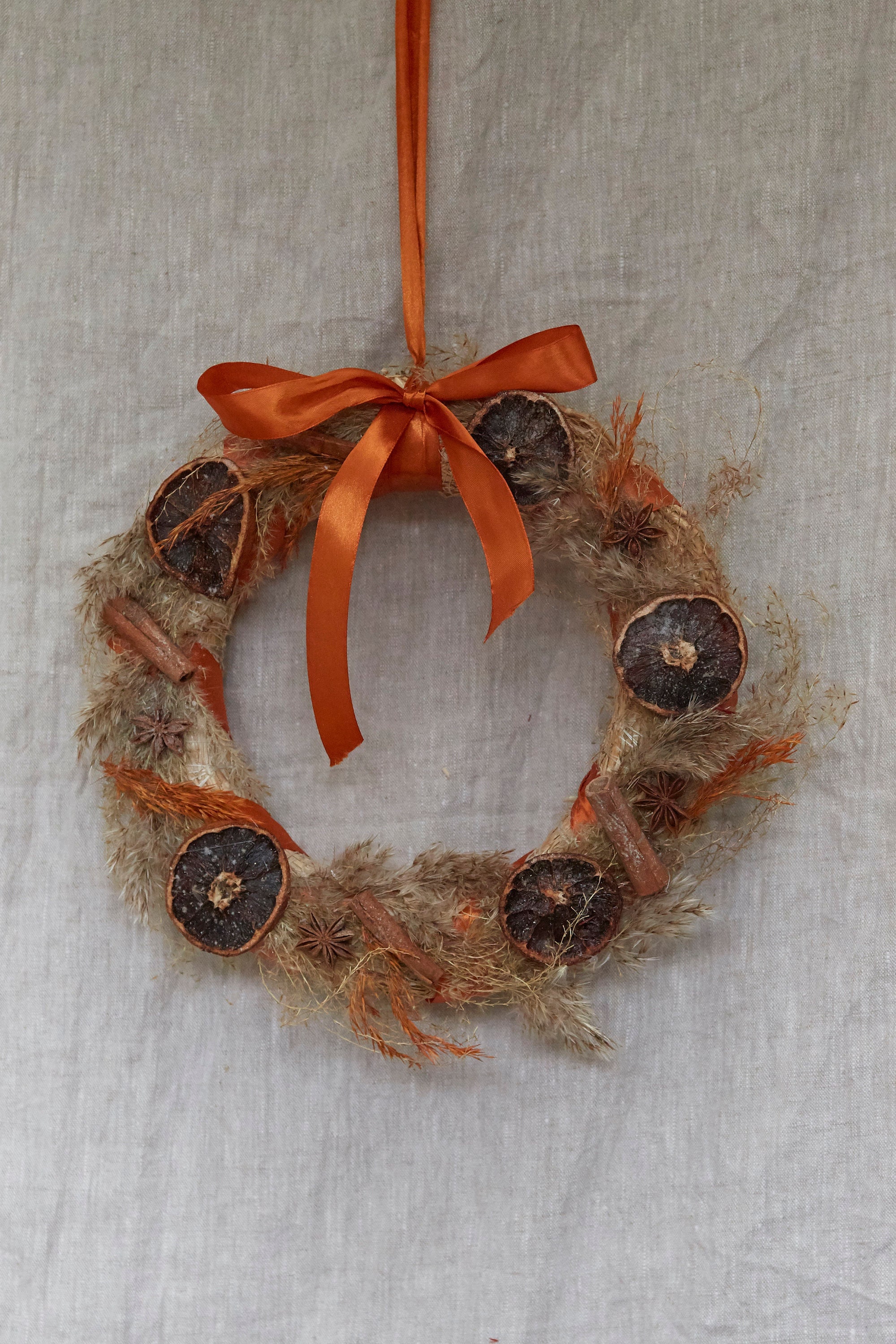 Couronne de Fleurs Séchées Orange Cannelle et Anis