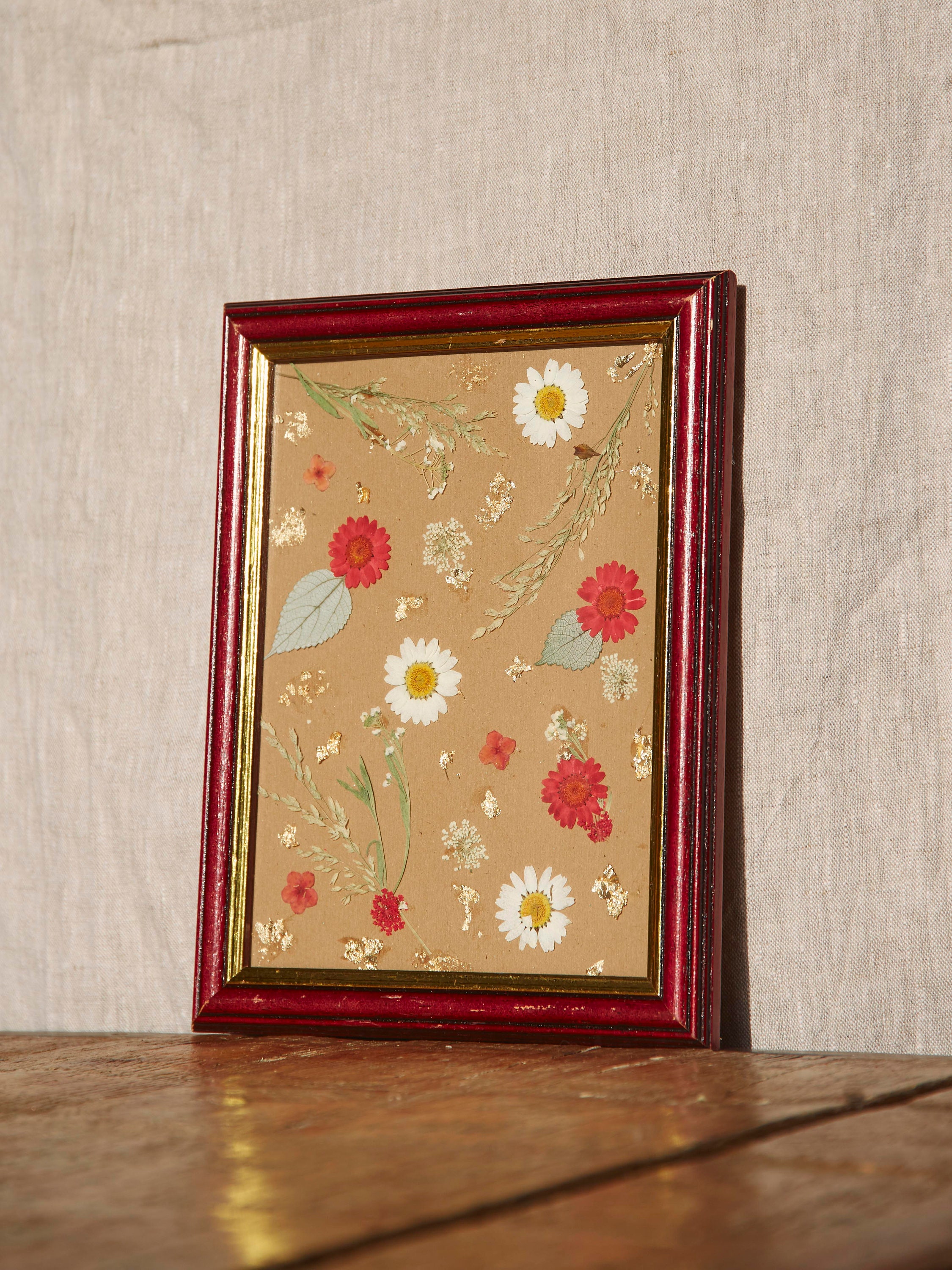 Cadre Herbarium Rouge et Doré