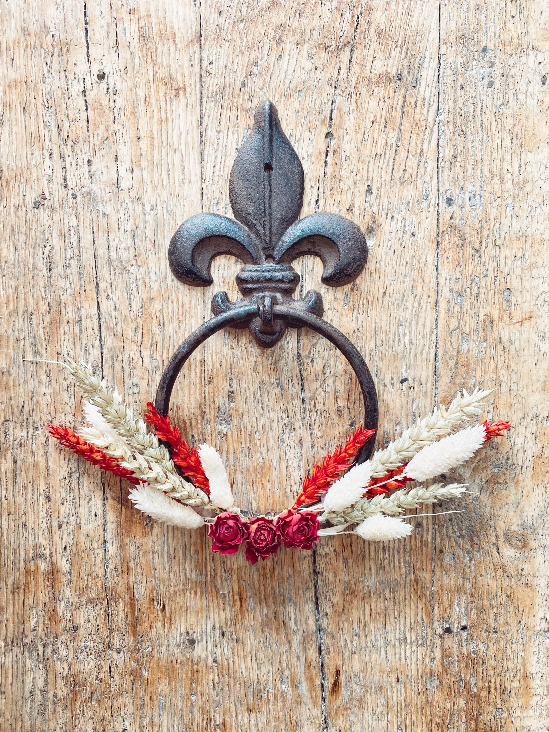 Porte-Serviettes Ancien Fleur de Lys, Orné Fleurs Séchées