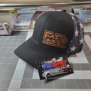 Knulla runt och upptäck läderpatchkeps Ny Fri frakt snapback trucker mesh FAFO Flag amerikansk