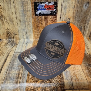 Czapka typu snapback z siateczką Trucker z tyłu, z wędzoną mięsem, unisex, nowa skórzana naszywka, szary/pomarańczowy
