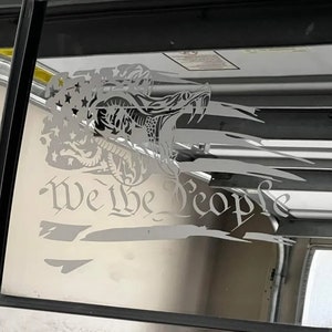 Passend für Chevy GMC Silverado Sierra 2014-2018 Heckscheibe We The People Amerikanische Flagge Aufkleber Aufkleber