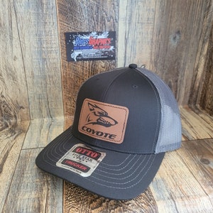 COYOTE mustang mesh back snapback cap leather patch style hat cap trucker black/grey