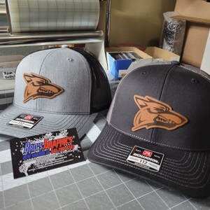 COYOTE Mustang Mesh zurück Snapback Cap Leder Patch Style Hut Mütze Trucker