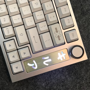 GMMK Pro Badge (Aluminum/Brass/Stainless Steel/Acrylic)