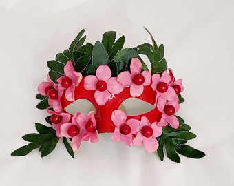 Venetian flower mask in pink