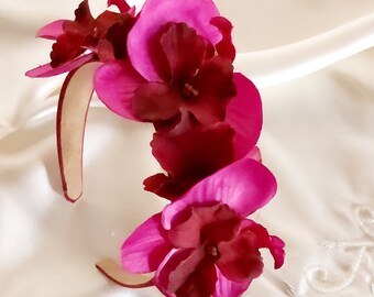 Orchid wreath purple