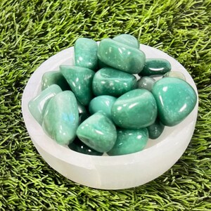 Green Aventurine Tumbled Stones
