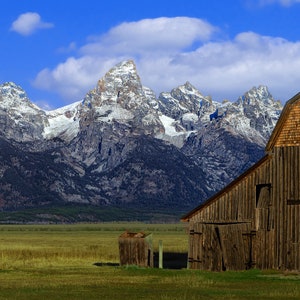 Teton mountain range old barn, Grand Teton art, Teton National park, Grand Tetons canvas, mountains, Rocky mountains, Wyoming photography