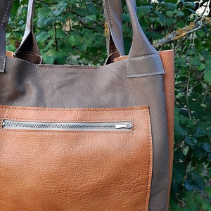 Shopper Handtasche cognac schlammfarben grau-braun Nappaleder groß weiche Henkel Reißverschlussfach Schlüsselband Magnetknopf