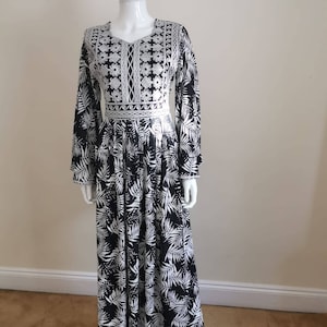 Maxi black and white maxi  large size maxi Afghani dress Arab clothe European