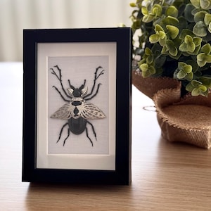 Handmade Insect with Onyx Stone - Vermont Sam, Beaded Embroidery Insect in Onyx Stone Pattern Frame, Haute Couture Insect Embroidery