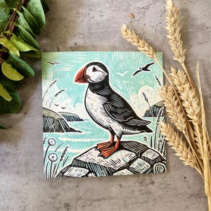 Puffin Art Greeting Card – Linocut Style | Coastal Wildlife Card | Blank Inside | Eco Friendly | Puffin Bird Card | Special Occasion bild 1