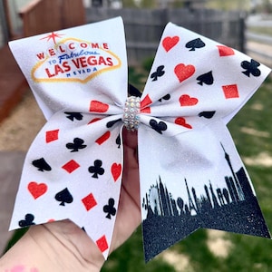 White Vegas bow Bow obsessed! ? ?? #bownails #girlyaesthetic  main image 4