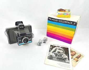 Polaroid Colorpack II Camera with Original Box, Manual, Flashcubes – Mid-Century Photography Prop