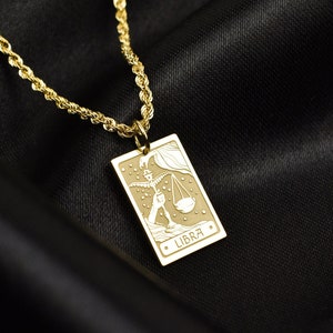 14K gouden weegschaal tarotkaart hanger, weegschaal sterrenbeeld ketting, vrouwen astrologie sieraden, sierlijke gouden weegschaal weegschaal, gepersonaliseerde weegschaal bedel