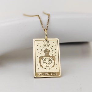 Colgante de oro de 14 quilates con la carta del tarot La fuerza, collar de león de oro, joyería de tarot de oro, collar de poder, colgante personalizado, collar de bruja de oro
