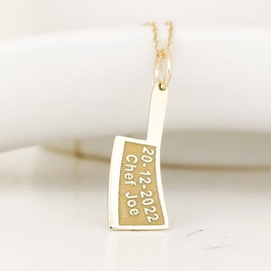 Collar de chef de oro macizo de 14 quilates, colgante de cuchillo de chef personalizado, dije de chef con nombre personalizado, colgante de disco de chef de oro, regalo de joyería de cuchillo de chef