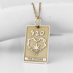 Collier de cartes de tarot stoner en or massif 14 carats, pendentif feuille de marijuana en or, breloque cannabis cannabis, cadeau de 420 bijoux, collier pot de marijuana en or