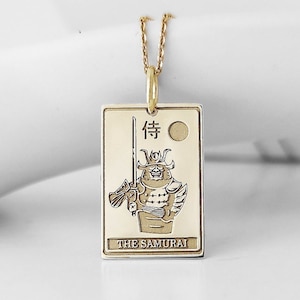 14K massief gouden samurai tarotkaartketting, echt gouden samurai-hanger Japanse krijger, gepersonaliseerde bushido-bedel, Japanse samoeraicadeaus